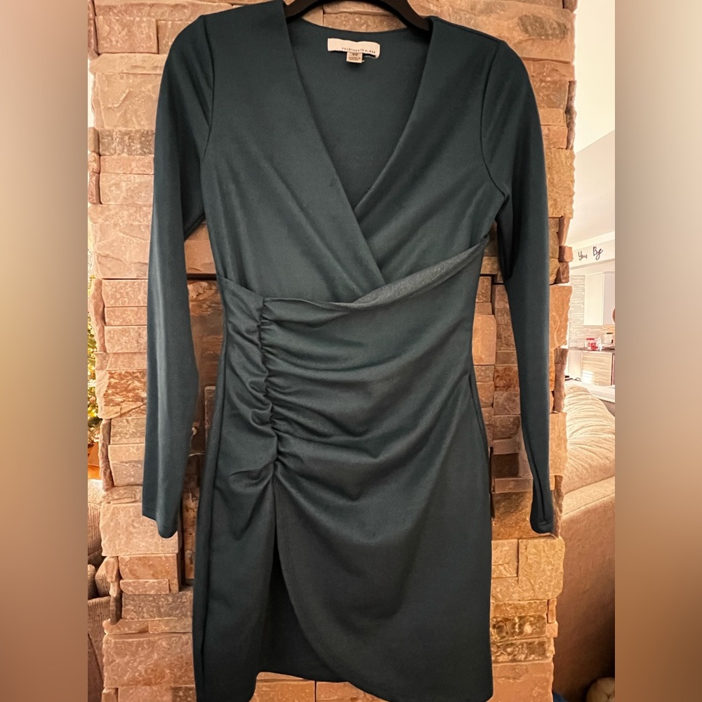 XS Women’s Shimmery Turquoise Dress